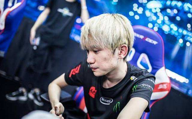 比赛气质被 比赛气质被